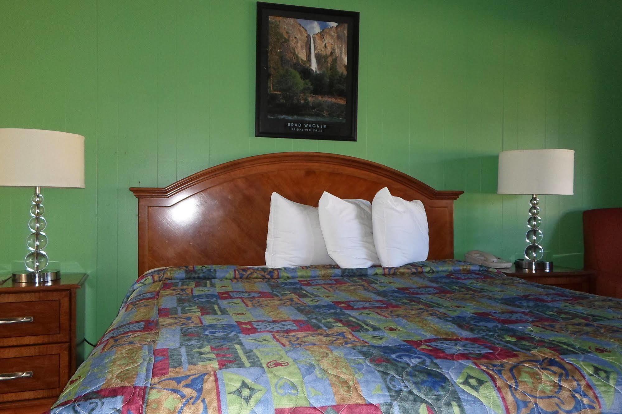 Hitching Post Studios Inn Santa Cruz Exterior photo